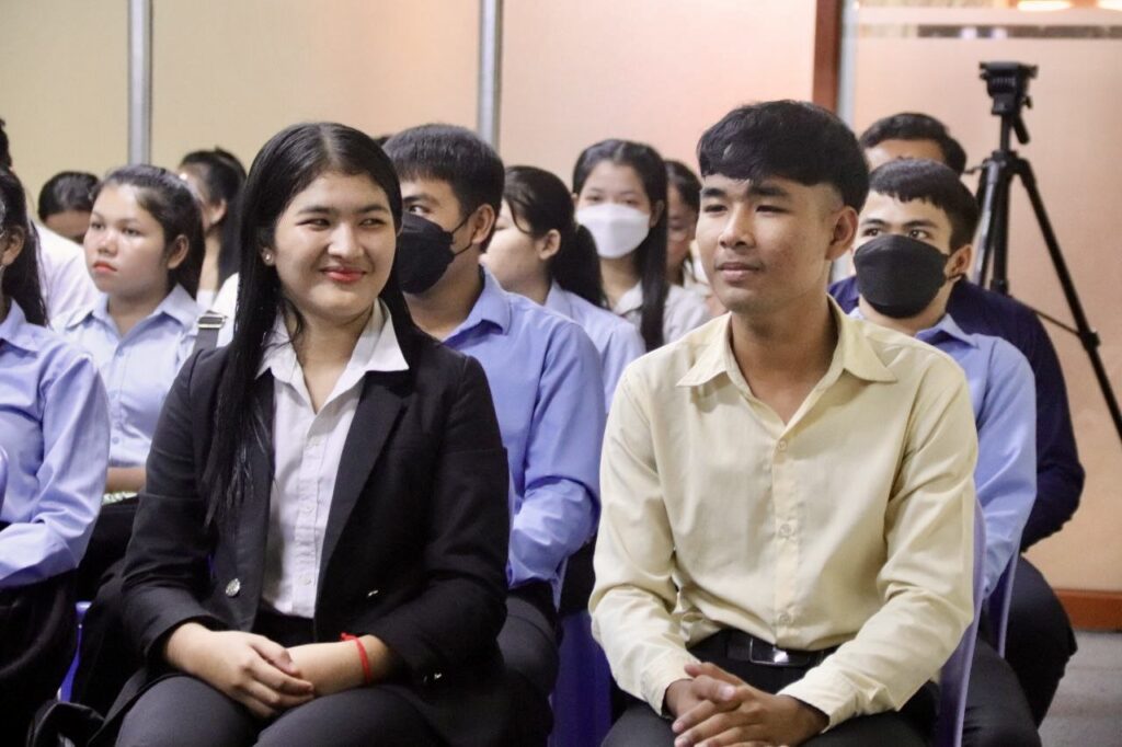 Orientation & Scholarship Briefing